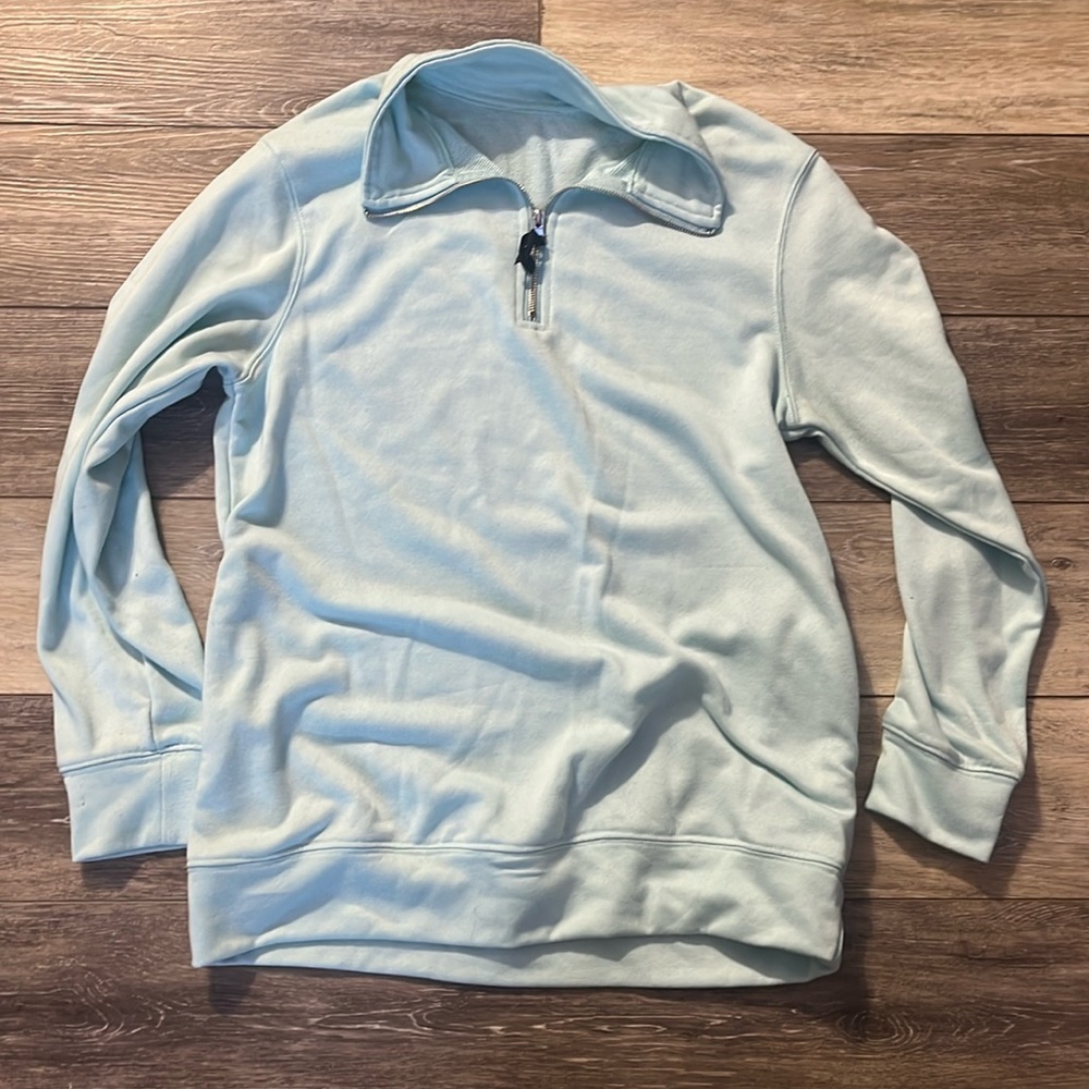 Baby blue pull over